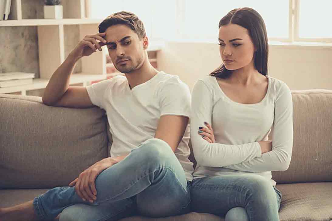 Couple experiencing relationship breakdown before a Sedona pre-marital couples retreat